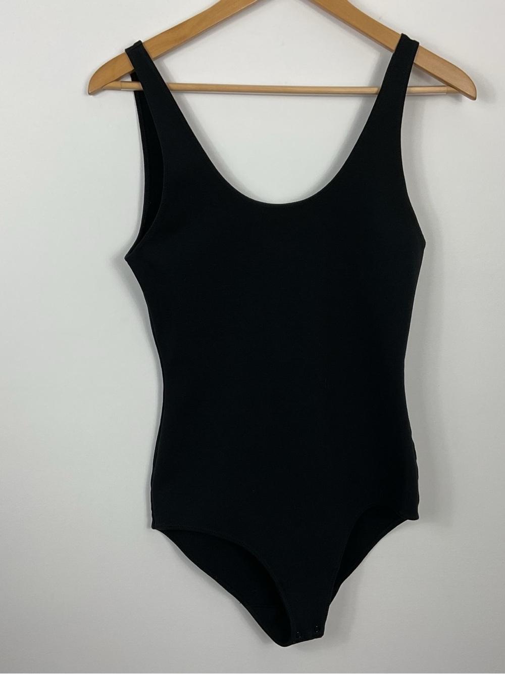 Wilfred Free Black Sleeveless Bodysuit Top Womens Size Medium